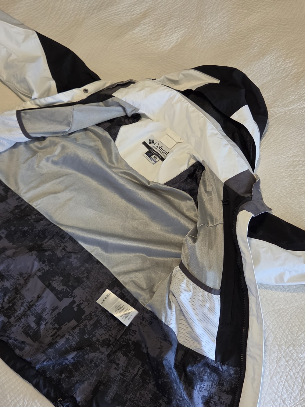 Columbia Rain Jacket, Size Large - Picture 5 of 12